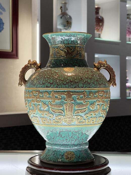 荤炉钧高足双耳赏瓶 商品图0