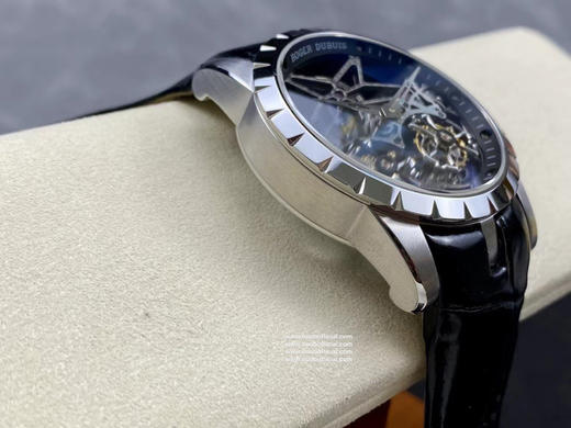 【ROGER DUBUIS】YS永时 罗杰杜比 系列 镂空双飞行陀飞轮，搭载两颗飞行真陀飞轮稳定运行，价值高的手表陀飞轮 全面抄写原装数据开模表壳和字面，内外兼修复刻手表一比一手表n厂c厂zf厂vs厂 商品图5
