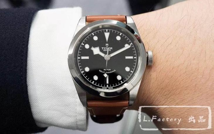 LF厂帝舵复刻表「商务表潜水」假日出行要帅气Tudor-M79540评测对比正品