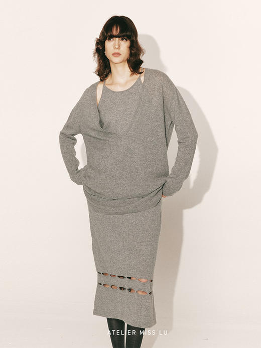 【融雪冬夜月】下摆镂空设计深V领羊绒上衣230040B 商品图2