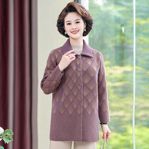 LLQ-23012 中老年人秋冬季外套妈妈装时尚新款中年女大码中长款针织毛呢大衣 商品图1