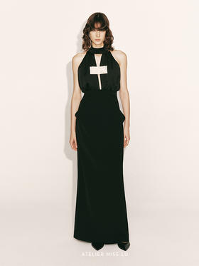 【初心】深V镂空设计蝴蝶结挂脖连衣裙230000020