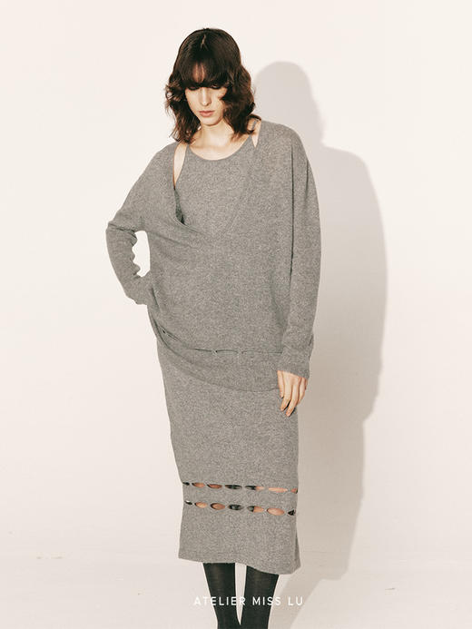 【融雪冬夜月】下摆镂空设计深V领羊绒上衣230040B 商品图3