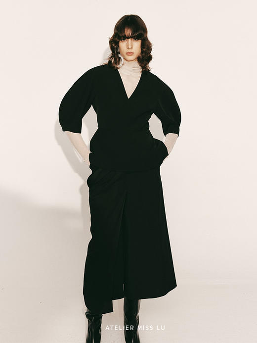 【一千零一夜】弧形袖收腰V领造型上衣230046 商品图3