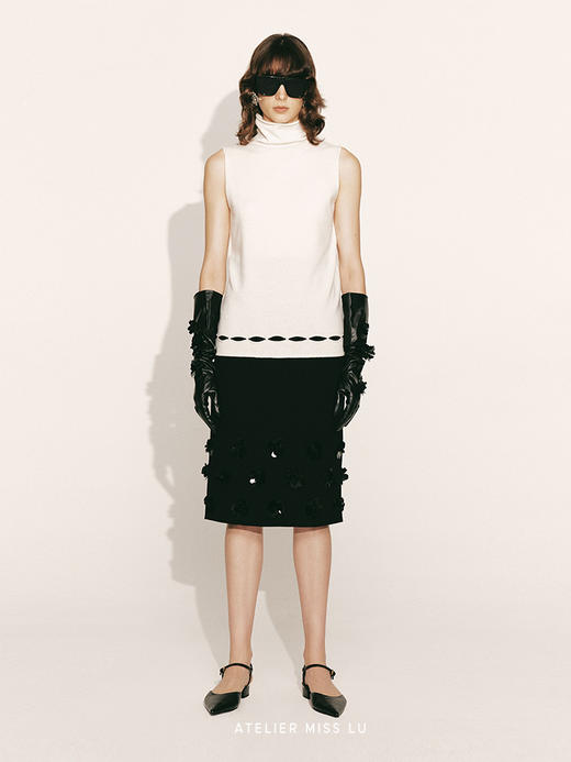 【身披云云】镂空设计无袖高领羊绒上衣230043A 商品图0