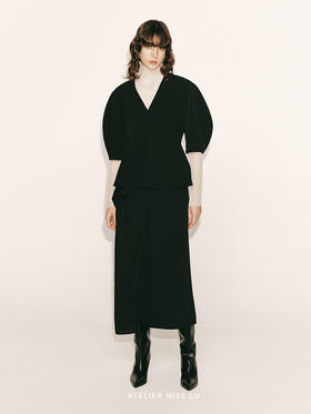 【一千零一夜】弧形袖收腰V领造型上衣230046