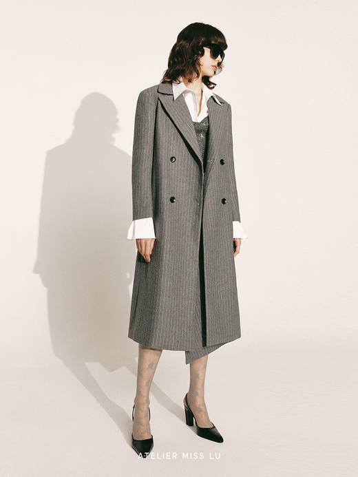 【雨季天空】绵羊毛条纹宽肩廓形长款西装外套230000029B 商品图1
