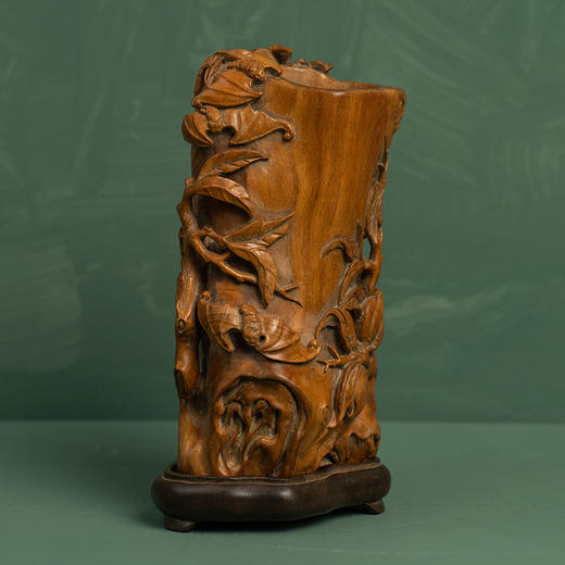 清 黄花梨雕福寿纹随形笔筒（红木座） 商品图1