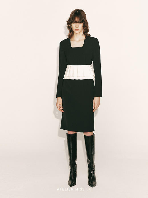 【云朵密语】腰部百褶拼接小方领修身连衣裙23000051 商品图0