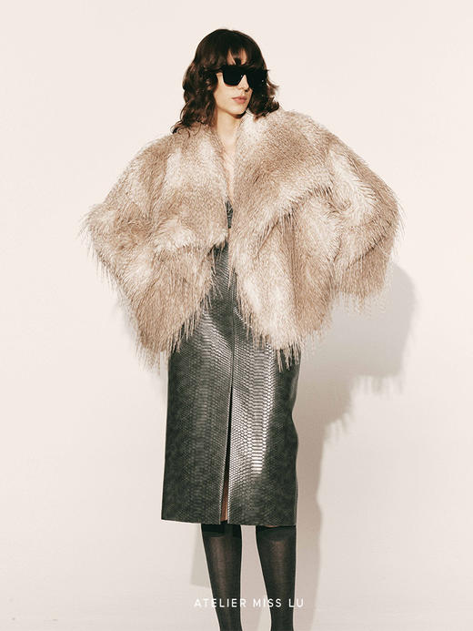 【西班牙女郎】鳄鱼压纹环保皮质直身半裙2300027 商品图2