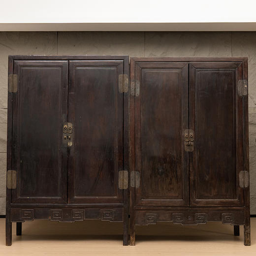 清中期 红木一封书式方角柜（一对） 商品图0