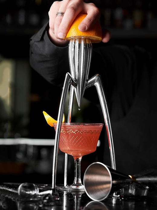 ALESSI/外星人榨汁机手动便携家用水果榨汁分离器 商品图1
