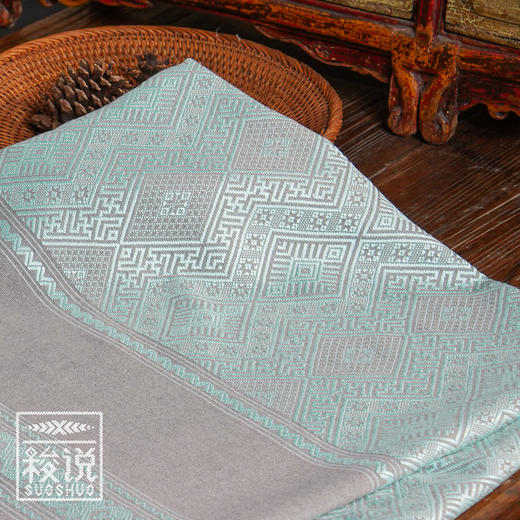 上新【梭说】初如碧纯手工限量设计围巾披肩侗族传统织锦工艺 商品图3