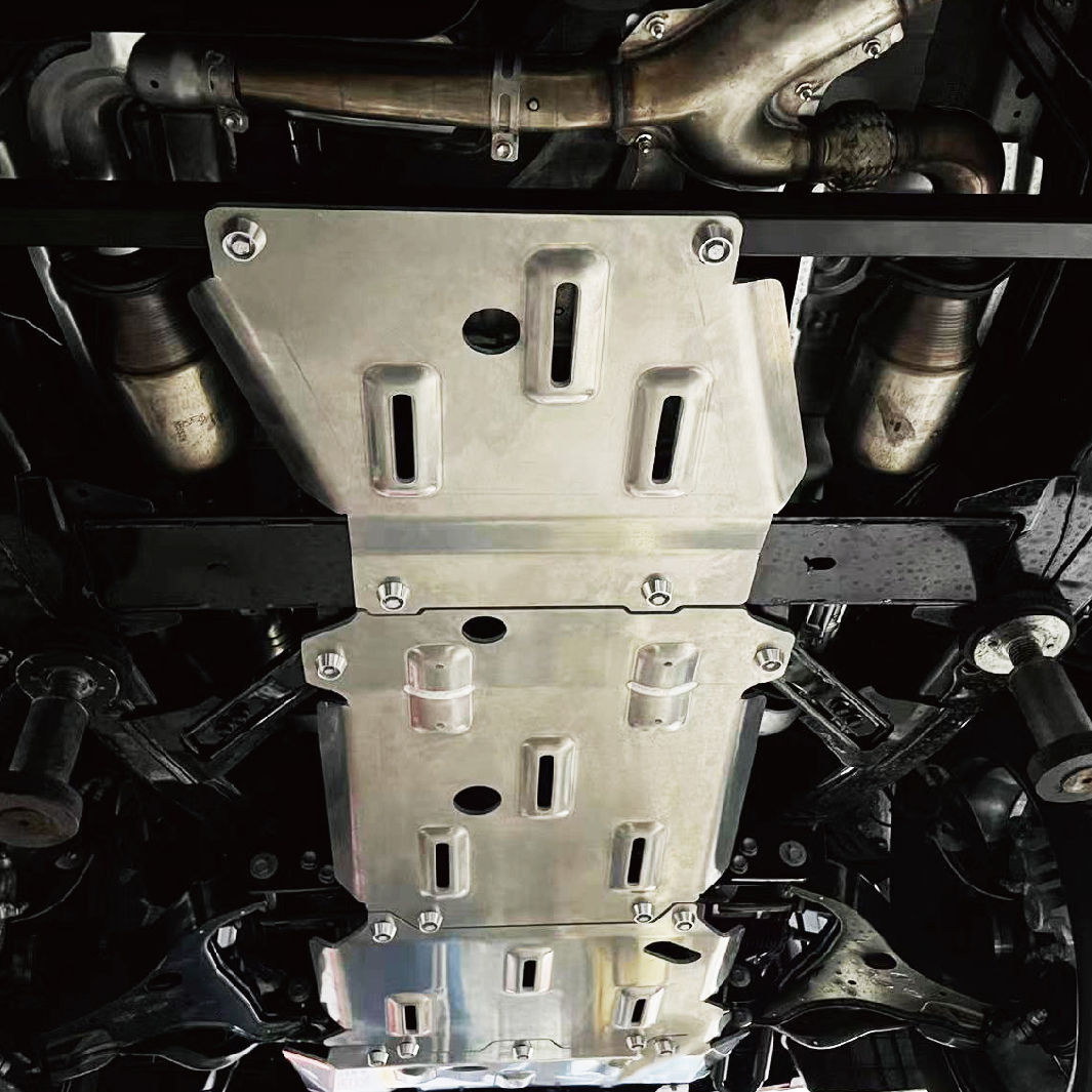 2023款北美版途乐发动机下护板