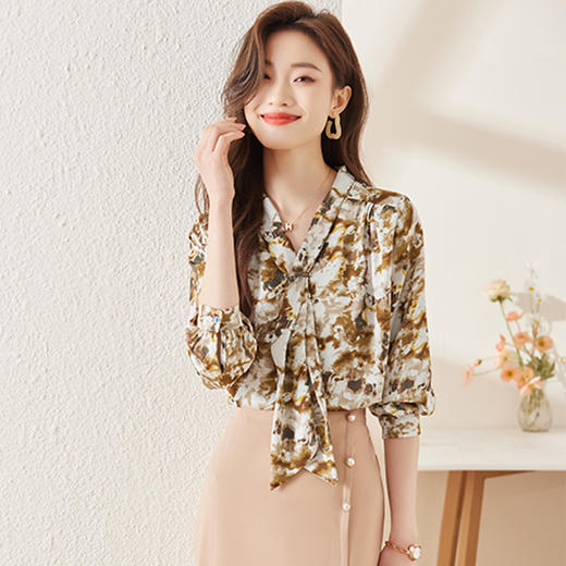 Q6736百搭上衣时尚气质春季小众碎花法式复古时尚洋气飘带衬衫女 商品图4