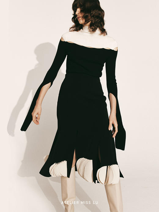 【小步舞曲】下摆毛边圆片拼接多开衩半裙2300036 商品图3