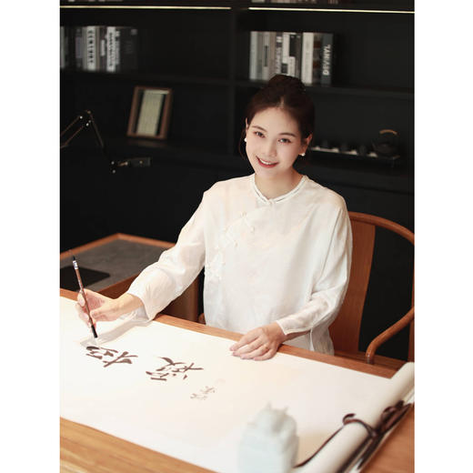 中式连衣裙（23707270-皎白） 商品图1