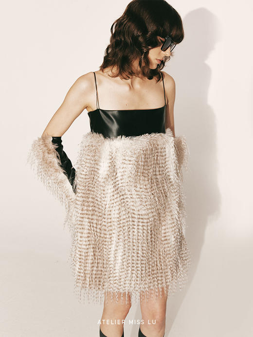 【银火之光】长毛渐变环保皮草吊带连衣裙23000063B 商品图3