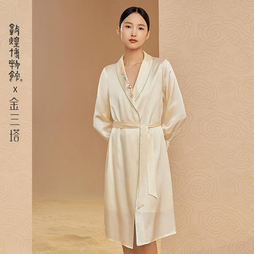 金三塔 敦煌系列-女重磅真丝定位花单袍(标配腰带)YSFCA107 商品图5
