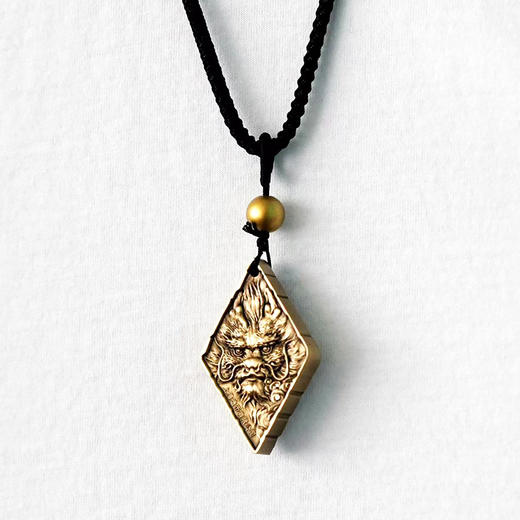 【上海造币】逆鳞·异形龙鳞高浮雕黄铜挂饰（配项链+礼盒） 商品图10