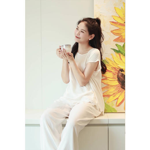 【抖音专属】阔腿裤（23709338+339凝脂） 商品图3