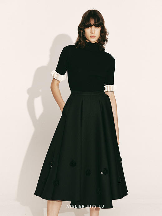 【致爱丽丝】中袖毛边圆片拼接高领弹力针织上衣230056 商品图3