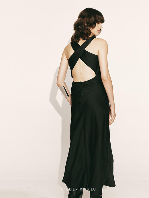 【月下信使】交叉露背褶皱设计收腰长裙230000017A 商品图2