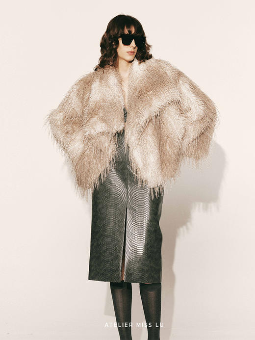 【西西里美丽传说】大翻领长毛渐变环保皮草外套230059 商品图2