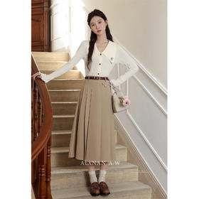 鹿向南《花与梦境》小香风翻领针织衫女设计感小众上衣LXN31220