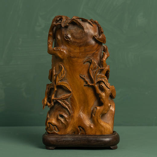 清 黄花梨雕福寿纹随形笔筒（红木座） 商品图4