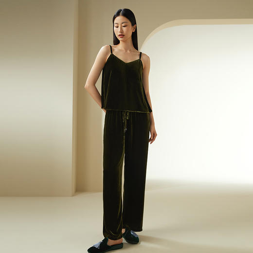 金三塔 女真丝丝绒吊带小衫YSFDD501 商品图6