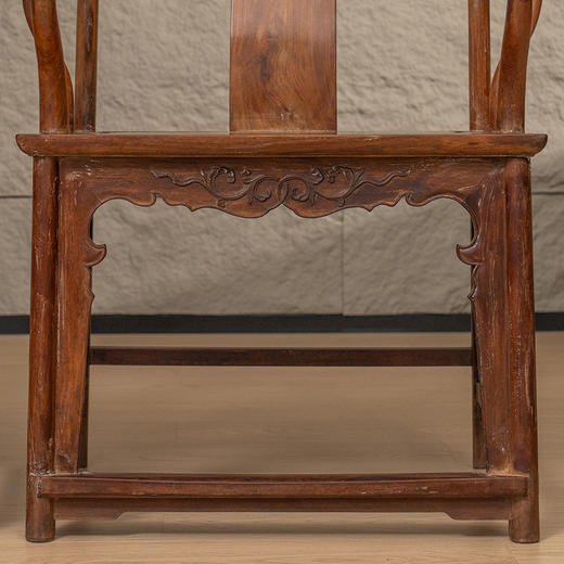 清 红木镶瘿木夔龙纹南官帽椅（一对） 商品图3