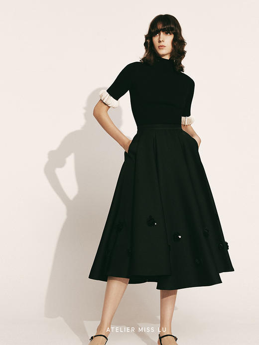 【致爱丽丝】中袖毛边圆片拼接高领弹力针织上衣230056 商品图1