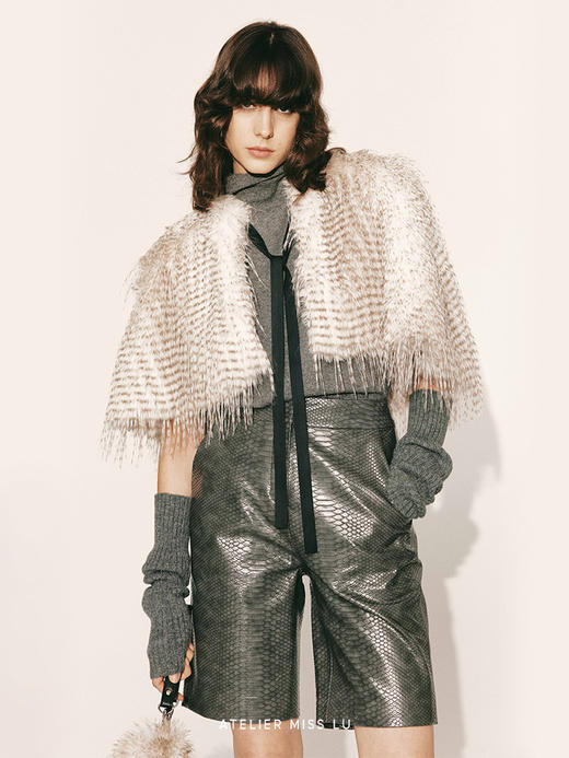 【银色月光】鳄鱼压纹环保皮质中裤2300034C 商品图2