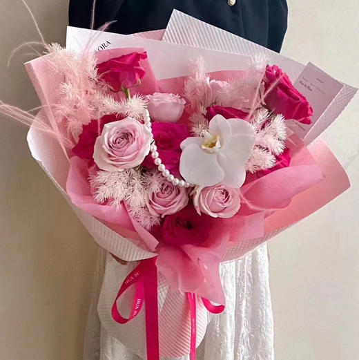 《盛放年华》弗洛伊德蝴蝶兰花束 商品图0