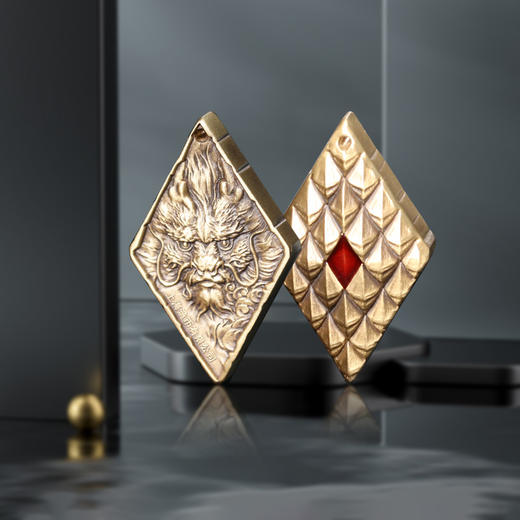 【上海造币】逆鳞·异形龙鳞高浮雕黄铜挂饰（配项链+礼盒） 商品图0