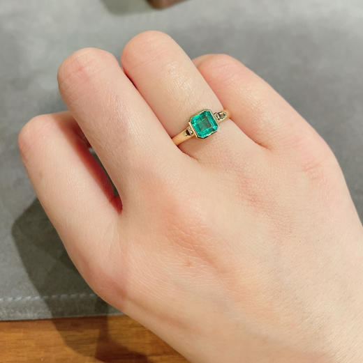 【倾心】方形祖母绿戒指  CB12305106 商品图7