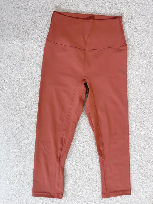 【活动商品，不退不换】裸感透气 柔软贴肤 七分瑜伽裤 健身、跑步、普拉提bi备 高腰设计 不卷边 一条舒适透气的瑜伽裤，运动舒适又轻松 商品图0