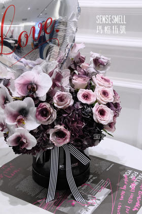 花束——“乌梅子酱”甜甜的爱抱抱桶