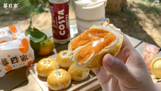 //【暮日家流心酥】💥！ 9.9元/5枚🔥 薅羊毛啦❗️❗️ 👍新鲜做新鲜发，一口咬下，自然流心，香酥软糯，！ 商品图8