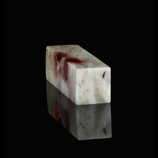 孤品014808:昌化软地鸡血石圆头小方章-1.3*1.3*5.9cm 商品图4