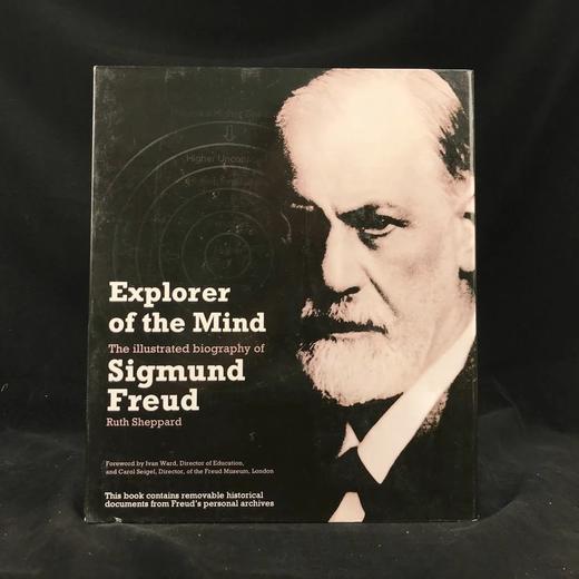 思维探索者：弗洛伊德图传 约百幅插图 精装大16开带书匣 商品图0