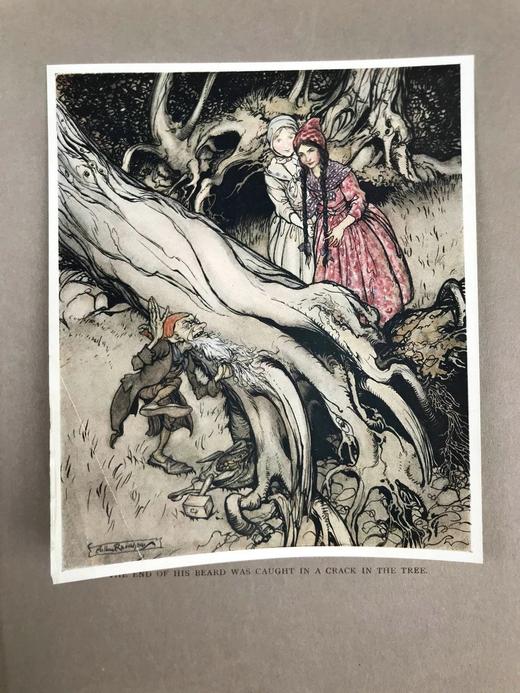 1917年 小弟弟和小姐姐及其他格林童话集 鬼才拉克姆13幅彩色手工贴图与大量黑白插图 布面精装16开 商品图6