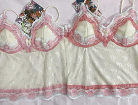 MATE-漂浮蕾丝抹胸吊带