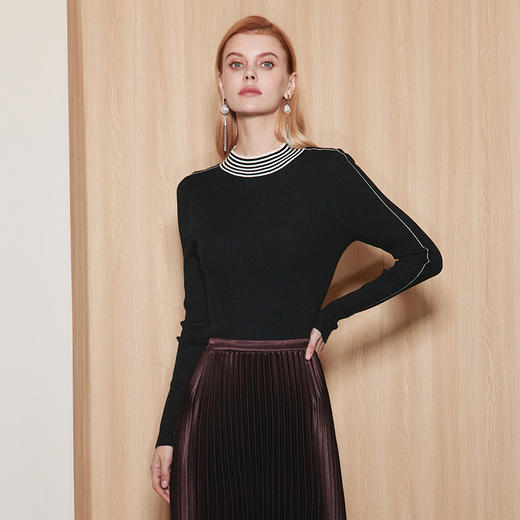 EITIE爱特爱秋季新款通勤简约半高领显瘦修身针织衫女上衣7101810 商品图3