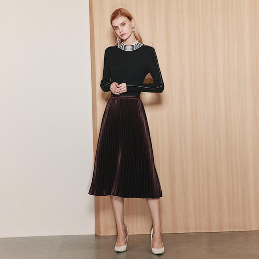 EITIE爱特爱秋季新款通勤简约半高领显瘦修身针织衫女上衣7101810 商品图4