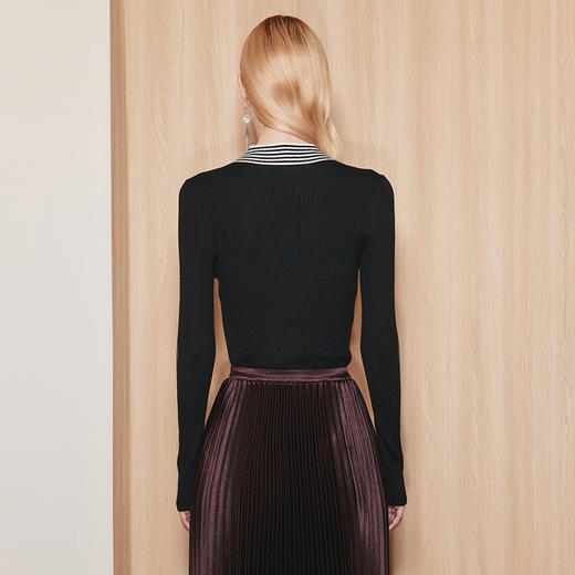 EITIE爱特爱秋季新款通勤简约半高领显瘦修身针织衫女上衣7101810 商品图5