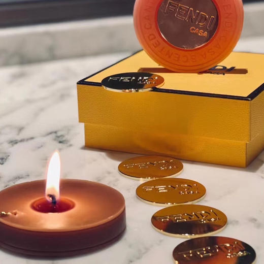全款买下Fendi的快乐！【𝙁𝙚𝙣𝙙𝙞 𝘾𝙖𝙨𝙖香氛蜡烛】✨达芬奇密码香氛蜡烛 ✨青柠罗勒香氛蜡烛 ✨咖色／粉色挂件  配专柜同款全套包装🎁➕礼袋‼️ 商品图13