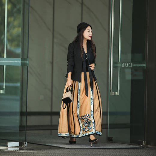 【林栖设计小店】【现货】【植物染】生活在左绣花改良马面裙高腰气质复古国潮2023秋冬新品半身裙女1933202 商品图9