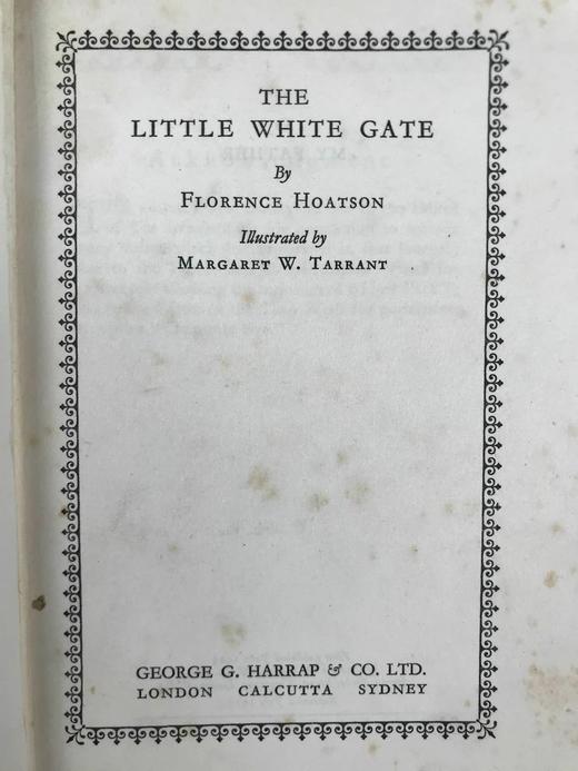 1925年 弗洛伦斯·霍松《小白门》 玛格丽特·塔兰特4幅彩色插图 精装32开 商品图3